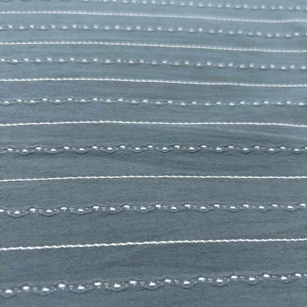 tissu pour chemise en coton brodé à rayures